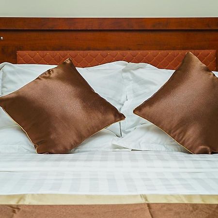 Jarin Hotel Кампала Экстерьер фото