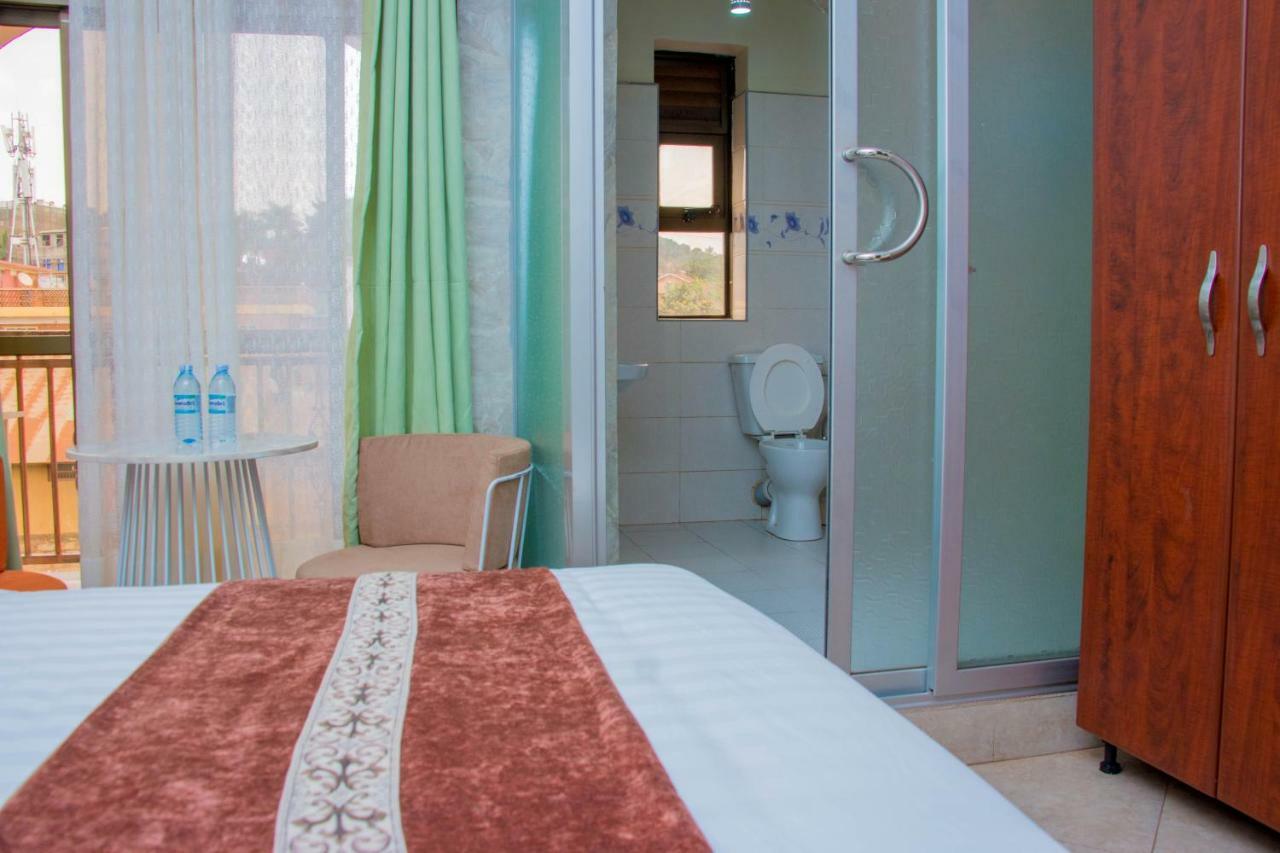 Jarin Hotel Кампала Экстерьер фото